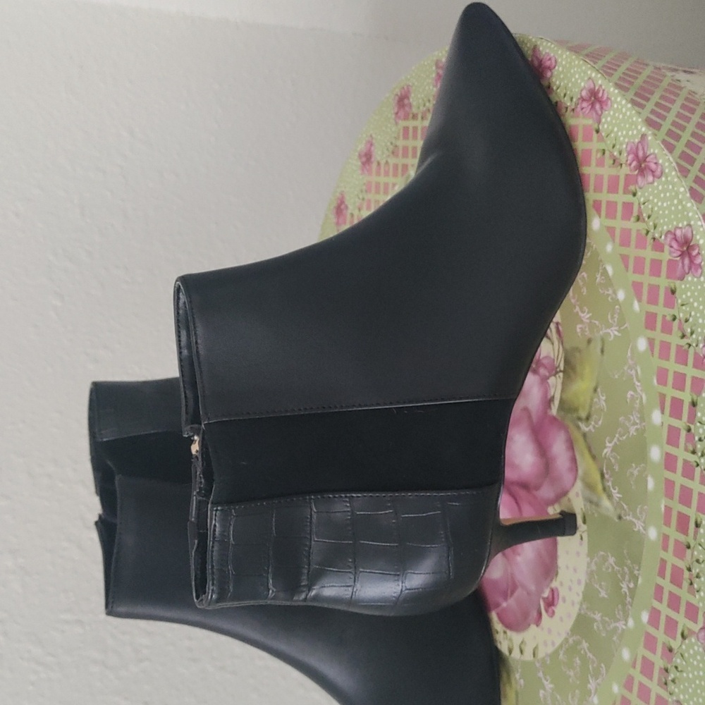 WHBM booties - Picture 2 of 7